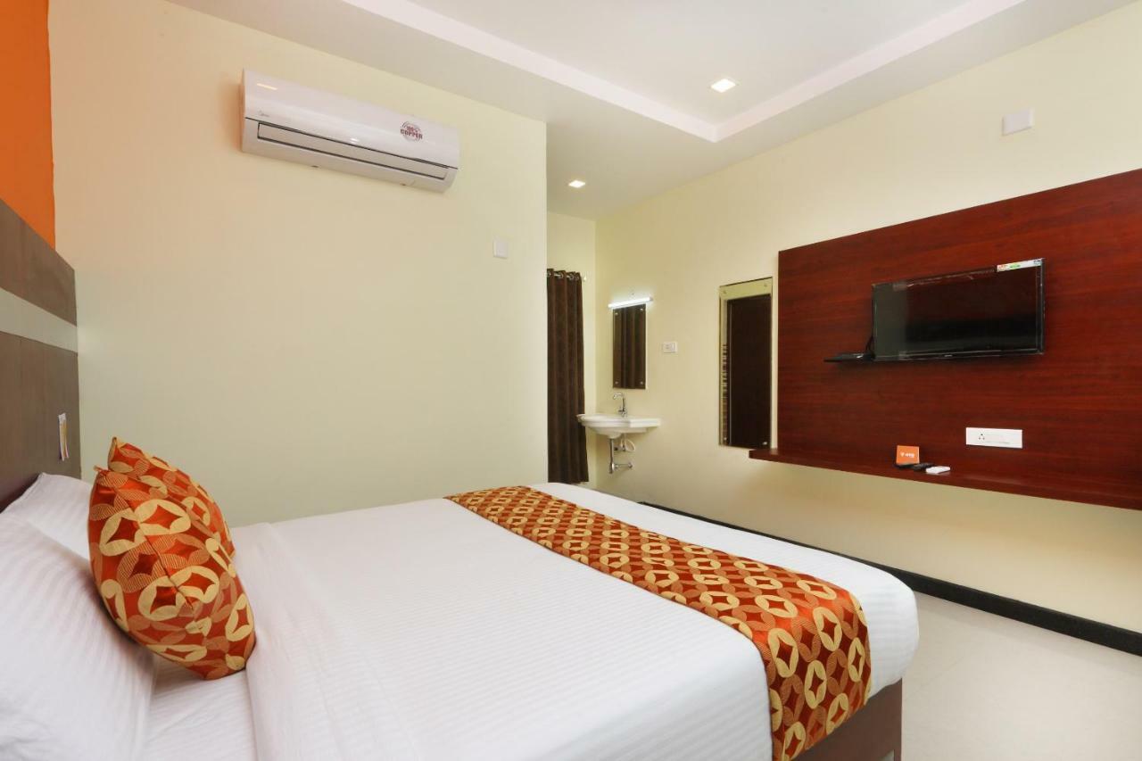 Hotel Ramcharan Residency, Tirupati Kültér fotó