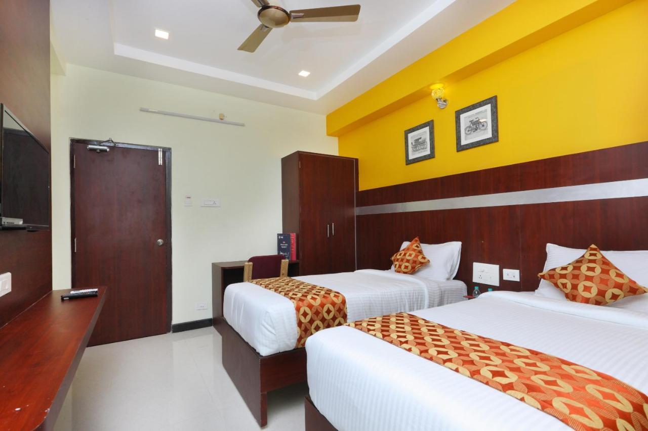 Hotel Ramcharan Residency, Tirupati Kültér fotó